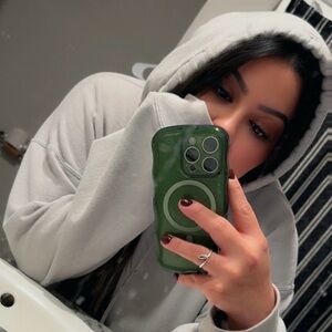 Meet your Posher, Clarissa